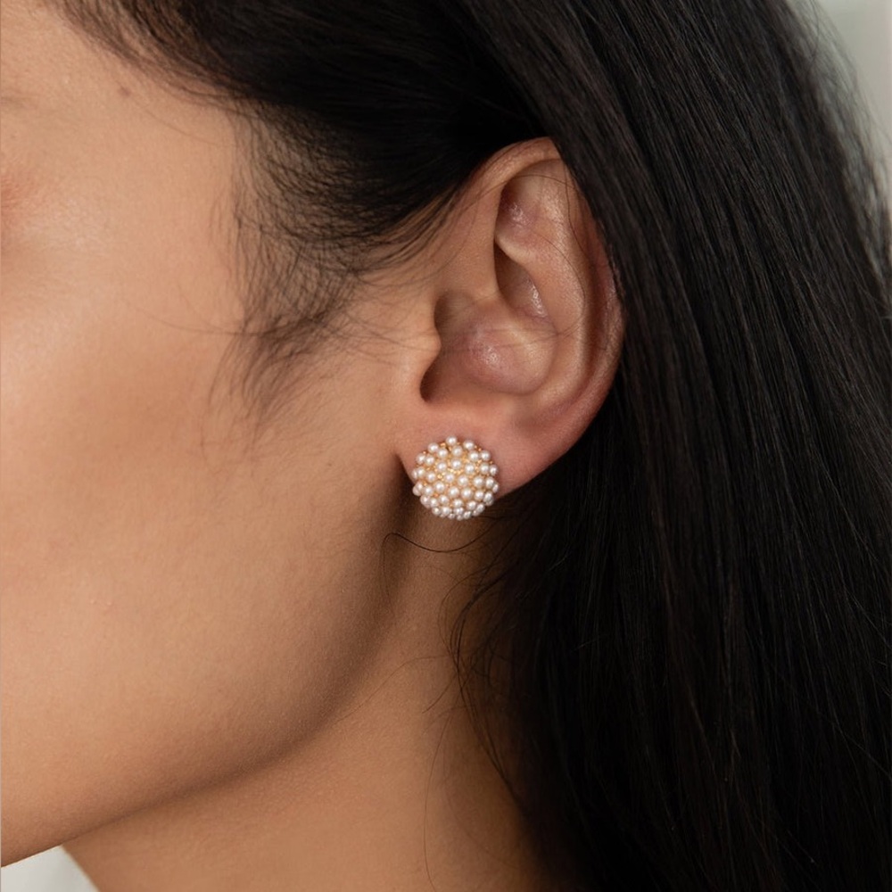 Elegant Pearl Cluster Earring - ONLY ONE EARRING